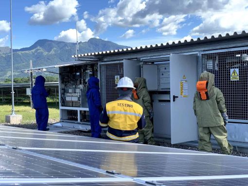 Fotovoltaico, trajes de arco